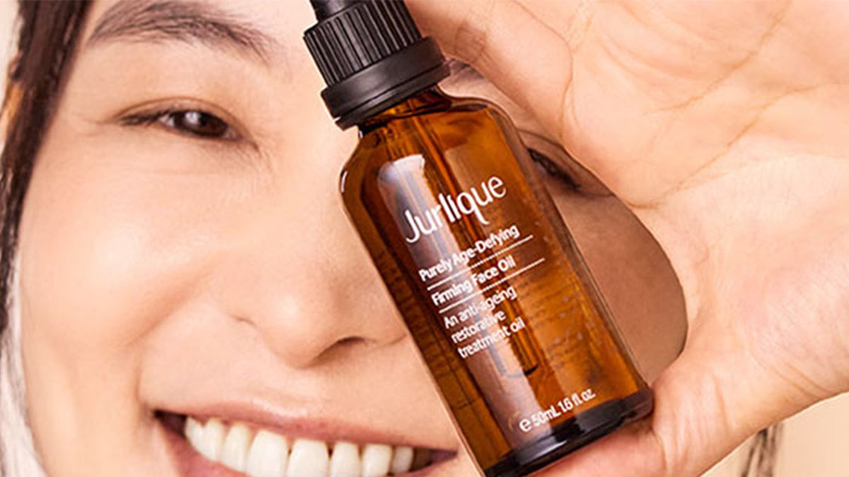 BENEFITS OF USING A FACE OIL