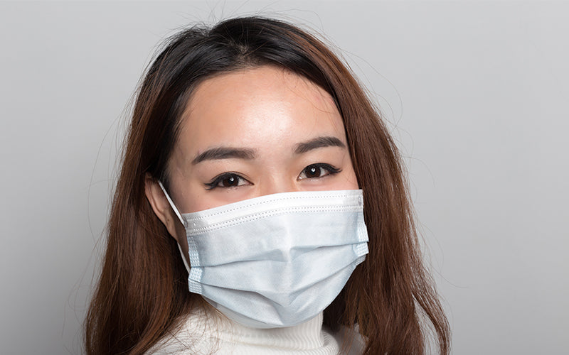 7 tips for caring for your skin while wearing a face mask